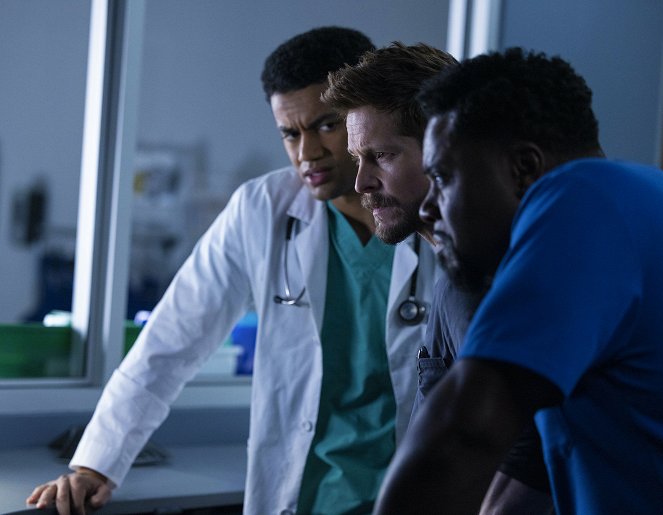 Atlanta Medical - Viral - Filmfotos - Miles Fowler, Matt Czuchry, Malcolm-Jamal Warner