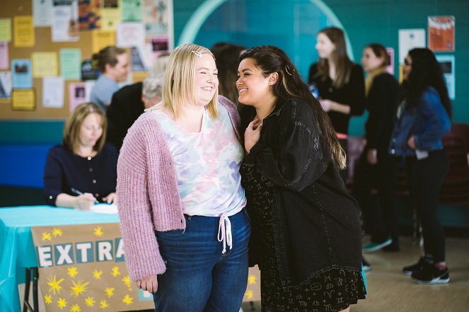 Astrid and Lilly Save the World - Teeth - Photos