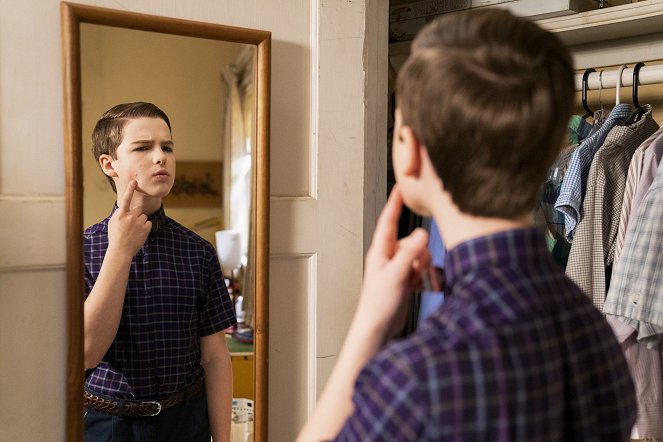 Young Sheldon - A Clogged Pore, a Little Spanish and the Future - Kuvat elokuvasta