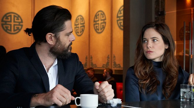 Mary Kills People - Season 2 - The Means - Photos