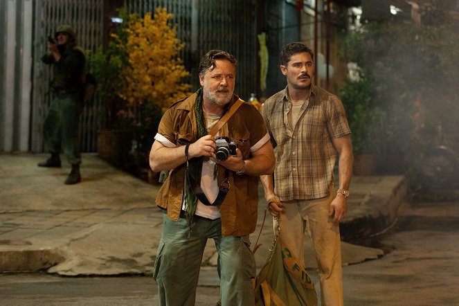 The Greatest Beer Run Ever - Photos - Russell Crowe, Zac Efron