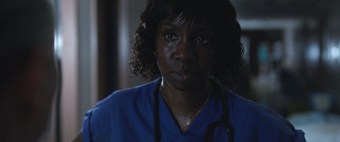 Five Days at Memorial - Day Four - Do filme - Adepero Oduye