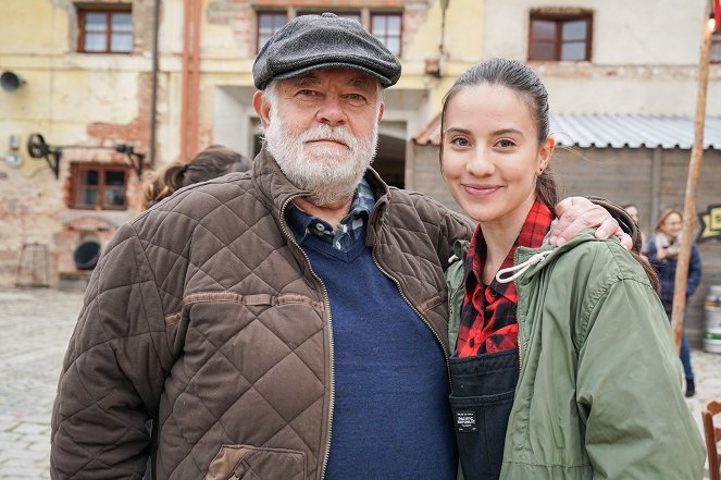 Hořký svět - Série 1 - Tournage - Vlastimil Zavřel, Barbora Černá