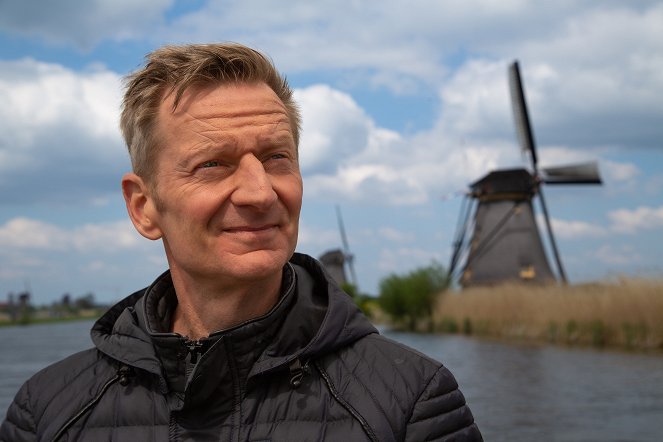 Ziemlich beste Nachbarn - Season 2 - Wir und die Niederländer - Filmfotók - Michael Kessler