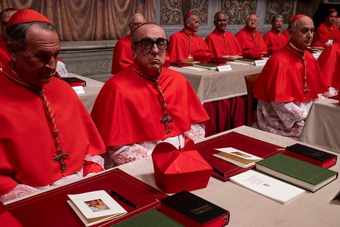 Nový papež - Epizoda 1 - Z filmu