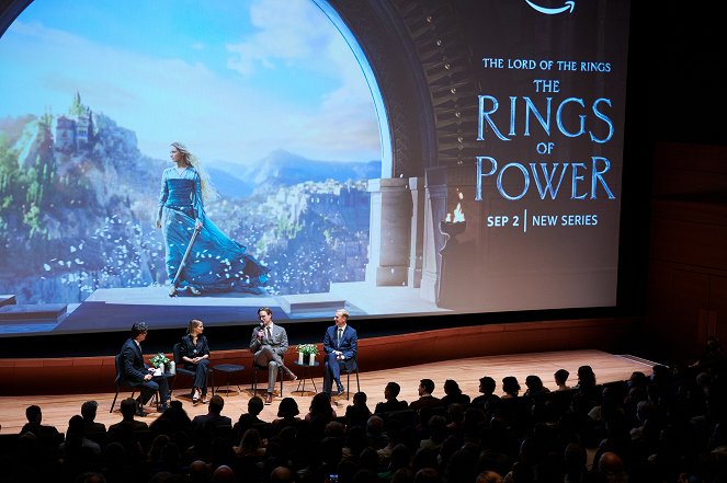 Taru sormusten herrasta: Mahtisormukset - Season 1 - Tapahtumista - "The Lord Of The Rings: The Rings Of Power" New York Special Screening at Alice Tully Hall on August 23, 2022 in New York City - Lindsey Weber, John D. Payne, Patrick McKay