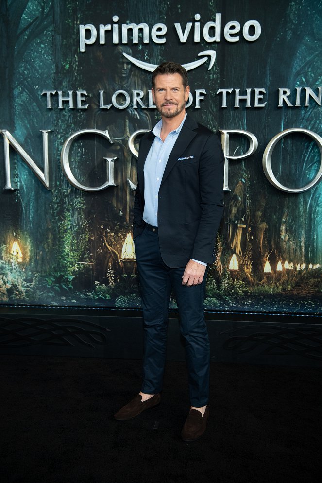 The Lord of the Rings: The Rings of Power - Season 1 - Evenementen - "The Lord Of The Rings: The Rings Of Power" New York Special Screening at Alice Tully Hall on August 23, 2022 in New York City - Lloyd Owen