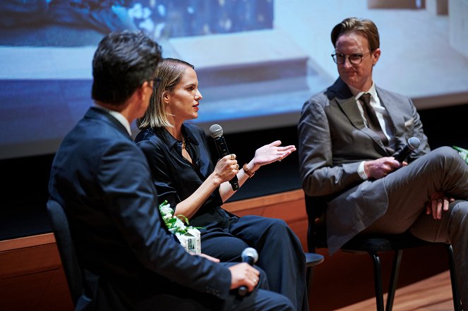 Le Seigneur des Anneaux : Les anneaux de pouvoir - Season 1 - Événements - "The Lord Of The Rings: The Rings Of Power" New York Special Screening at Alice Tully Hall on August 23, 2022 in New York City - Lindsey Weber, John D. Payne