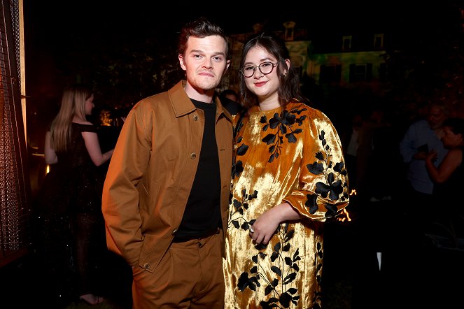 The Lord of the Rings: The Rings of Power - Season 1 - Eventos - "The Lord Of The Rings: The Rings Of Power" Los Angeles Red Carpet Premiere & Screening on August 15, 2022 in Los Angeles, California - Robert Aramayo, Megan Richards