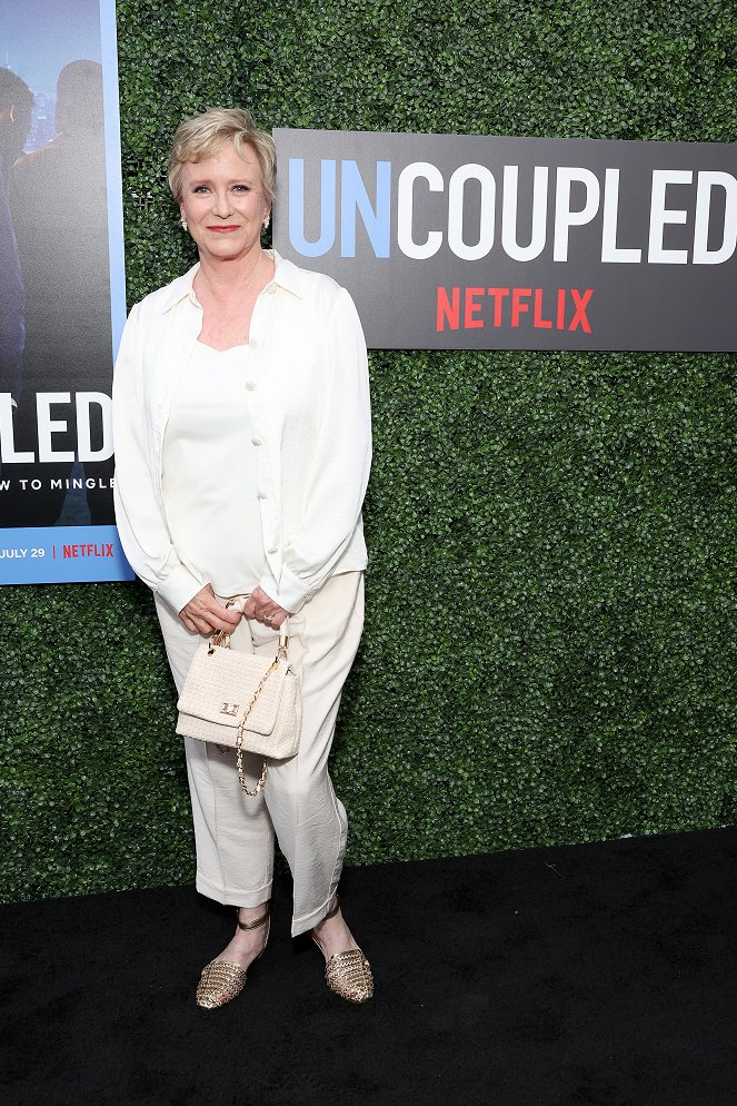 Uncoupled - Season 1 - Events - Premiere of Uncoupled S1 presented by Netflix at The Paris Theater on July 26, 2022 in New York City - Eve Plumb