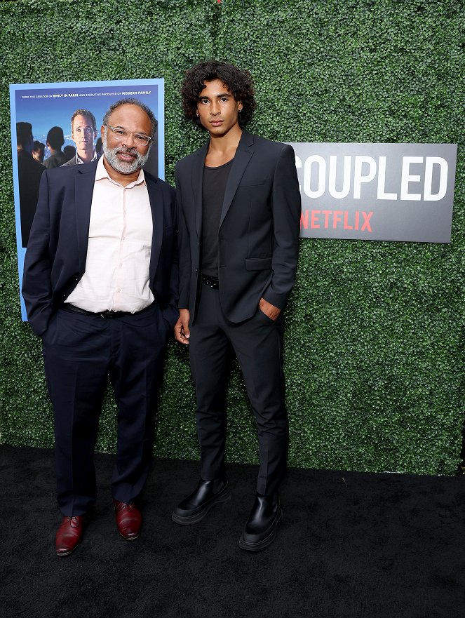 Uncoupled - Season 1 - Events - Premiere of Uncoupled S1 presented by Netflix at The Paris Theater on July 26, 2022 in New York City - Geoffrey Owens