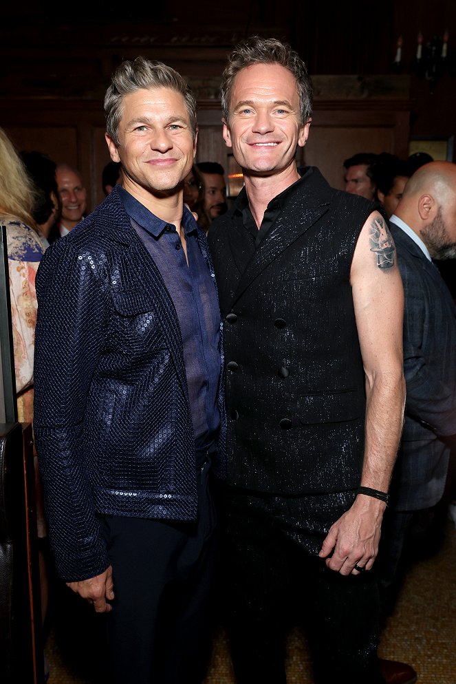 Uncoupled - Season 1 - Events - Premiere of Uncoupled S1 presented by Netflix at The Paris Theater on July 26, 2022 in New York City - David Burtka, Neil Patrick Harris