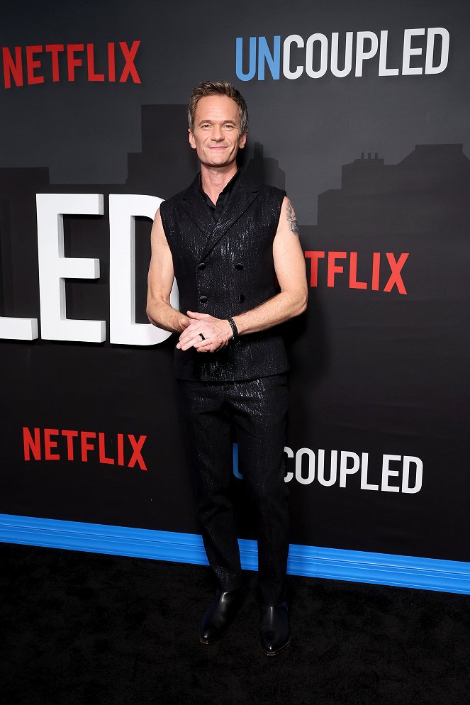 Újra szingli - Season 1 - Rendezvények - Premiere of Uncoupled S1 presented by Netflix at The Paris Theater on July 26, 2022 in New York City - Neil Patrick Harris