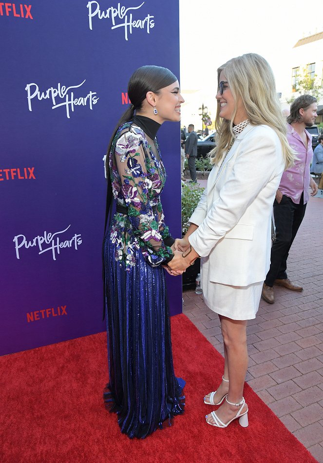 Purple Hearts - Events - Netflix Purple Hearts special screening at The Bay Theater on July 22, 2022 in Pacific Palisades, California - Sofia Carson, Elizabeth Allen Rosenbaum