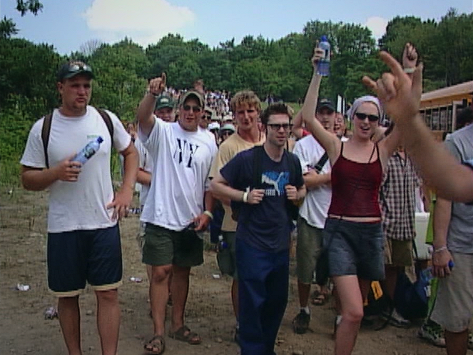 Totalna katastrofa: Woodstock ’99 - Co tu się odje**ło? - Z filmu