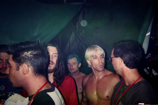 Trainwreck: Woodstock '99 - You Can’t Stop a Riot in the 90s - Van film - Flea, Anthony Kiedis