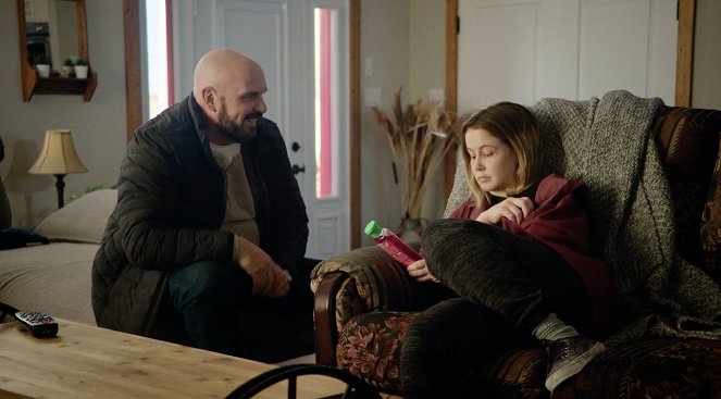 L'Échappée - Season 6 - Famille - Do filme - Sylvain Marcel, Juliette Gosselin
