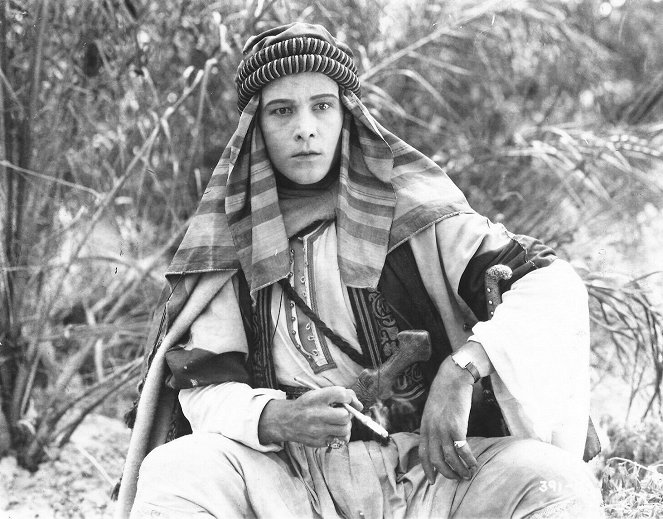 The Sheik - Photos - Rudolph Valentino