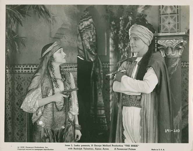 The Sheik - Lobby Cards - Agnes Ayres, Rudolph Valentino