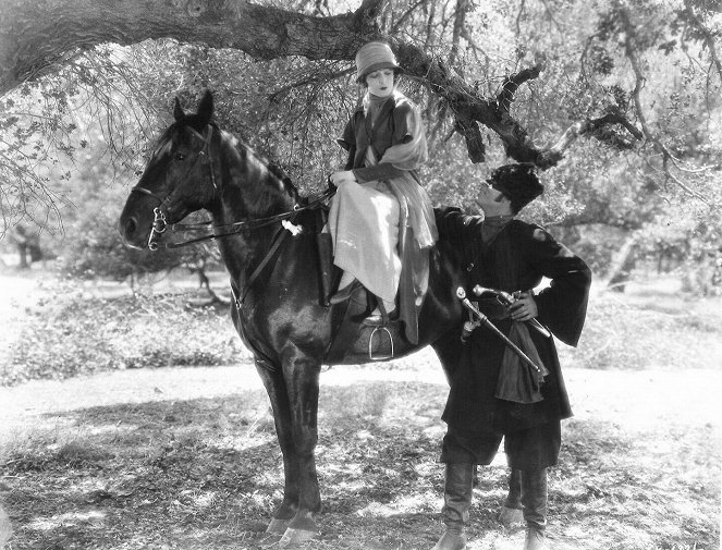 L'Aigle noir - Film - Vilma Bánky, Rudolph Valentino