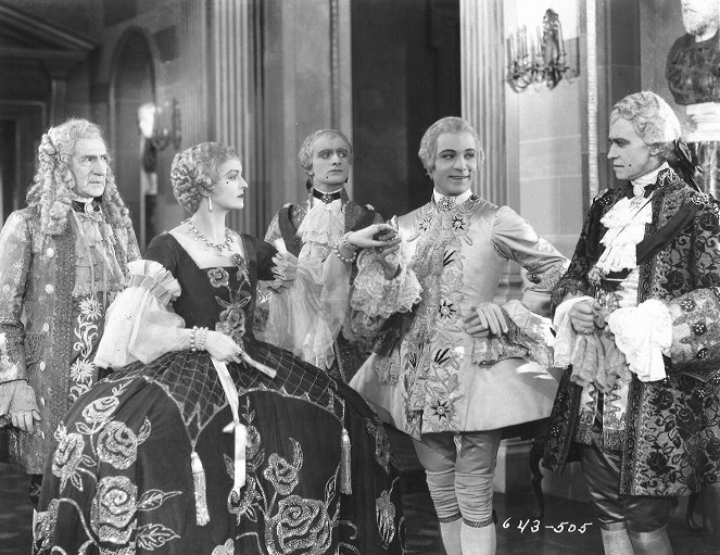 Monsieur Beaucaire - Filmfotos - Doris Kenyon, Rudolph Valentino
