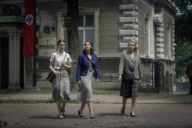 War Girls - Episode 1 - Photos - Maja Szopa, Aleksandra Pisula, Vanessa Aleksander
