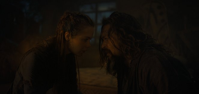 See - Watch Out for Wolves - Photos - Hera Hilmar, Jason Momoa