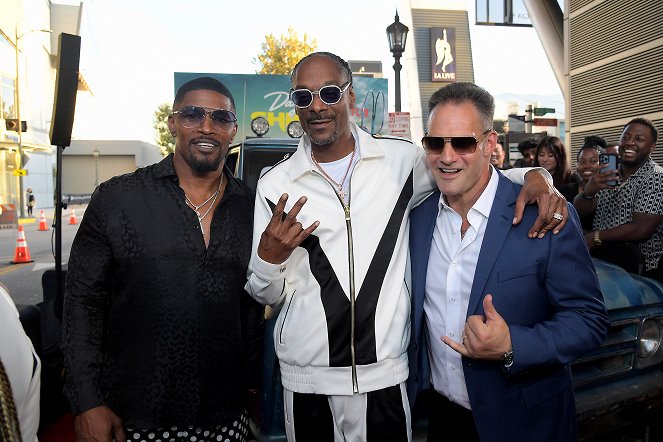 Denní směna - Z akcií - World Premiere of Netflix's "Day Shift" on August 10, 2022 in Los Angeles, California - Jamie Foxx, Snoop Dogg, J.J. Perry