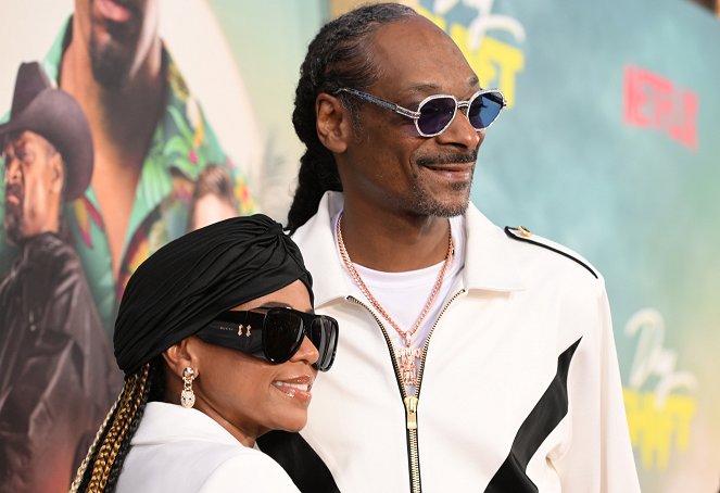 Denní směna - Z akcií - World Premiere of Netflix's "Day Shift" on August 10, 2022 in Los Angeles, California - Snoop Dogg