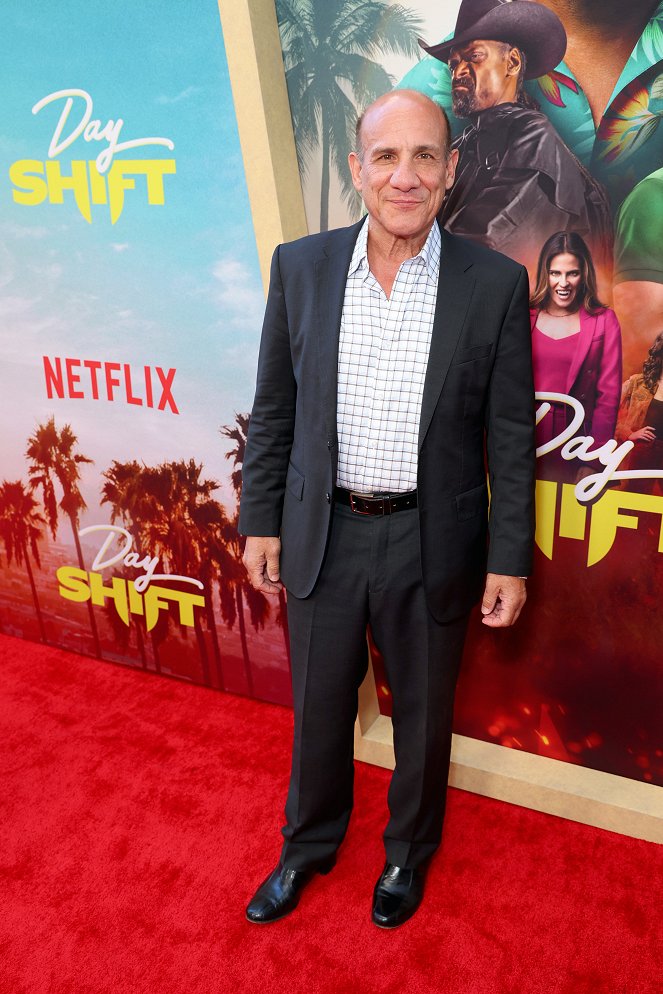 Denní směna - Z akcií - World Premiere of Netflix's "Day Shift" on August 10, 2022 in Los Angeles, California - Paul Ben-Victor