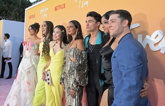 Yo nunca - Season 3 - Eventos - Los Angeles premiere of Netflix's "Never Have I Ever" Season 3 on August 11, 2022 in Los Angeles, California