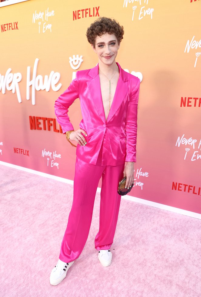 Yo nunca - Season 3 - Eventos - Los Angeles premiere of Netflix's "Never Have I Ever" Season 3 on August 11, 2022 in Los Angeles, California