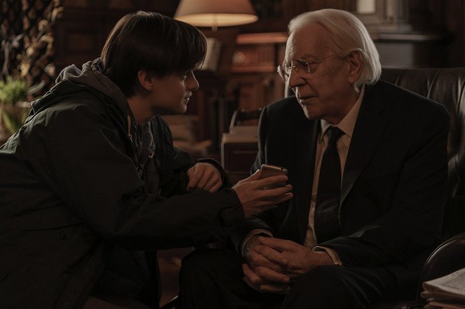 Mr. Harrigan's Phone - De la película - Jaeden Martell, Donald Sutherland