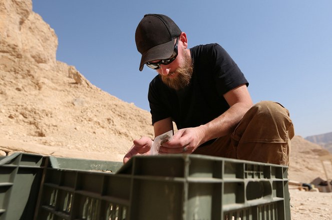 The Valley: Hunting Egypt's Lost Treasures - Tomb Raiders - Do filme