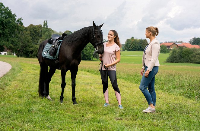 Watzmann ermittelt - Season 3 - Der letzte Ritt - Filmfotos - Julia Steingaß, Ines Lutz