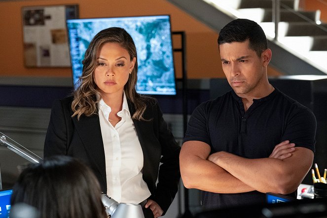 Agenci NCIS - Season 20 - A Family Matter - Z filmu - Vanessa Lachey, Wilmer Valderrama