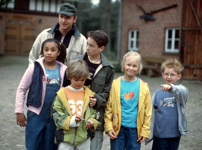 Die Kinder vom Alstertal - Season 4 - Dem Täter auf der Spur - Filmfotos
