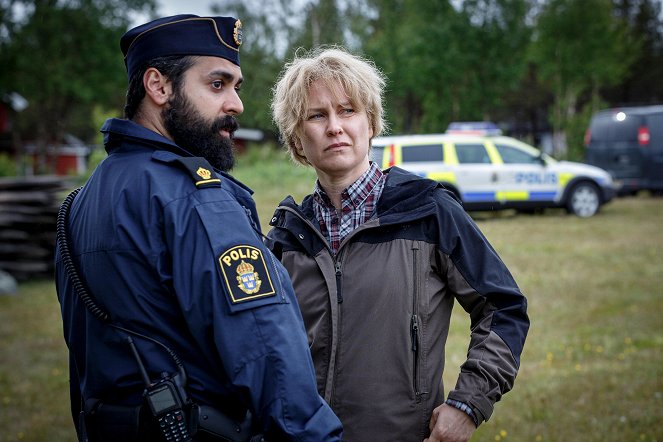 Åsa Larssons Rebecka Martinsson - Meurtre chez les Sami, partie 2 - Film - Ardalan Esmaili, Eva Melander