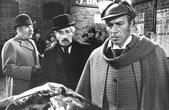 Sherlock Holmes and Saucy Jack - Photos - James Mason, Frank Finlay, Christopher Plummer