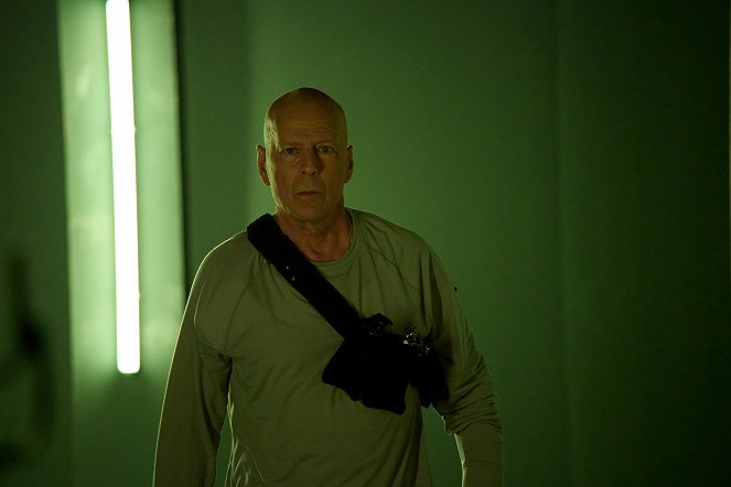Fortress: Sniper's Eye - De la película - Bruce Willis