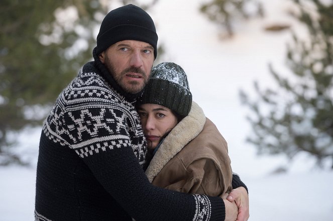 Alex Hugo - Season 7 - La Fille de l'hiver - Filmfotos - Samuel Le Bihan, Fanny Valette