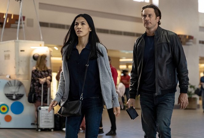 The Cleaning Lady - Season 2 - Sins of the Father - Photos - Elodie Yung, Oliver Hudson