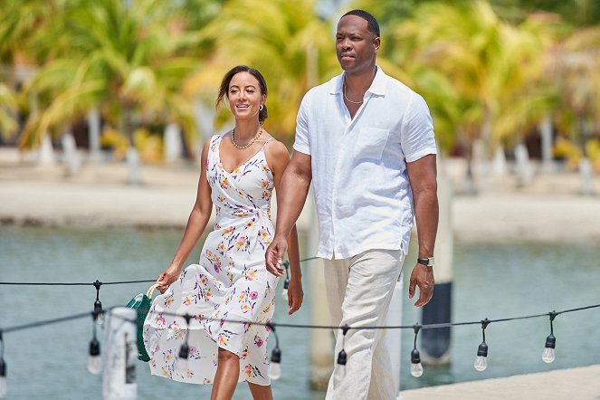 Caribbean Summer - De la película - Heather Hemmens, Ser'Darius Blain