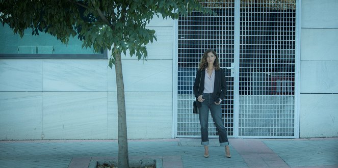 Ana Tramel – Allein gegen das Syndikat - Der Wolf - Filmfotos