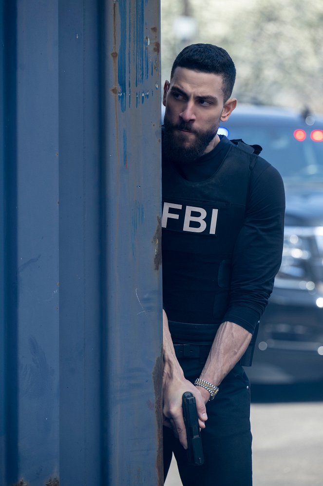 FBI: Special Crime Unit - Season 4 - Ghost from the Past - Photos - Zeeko Zaki