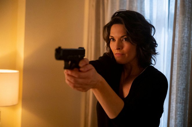 FBI: Special Crime Unit - Face Off - Photos - Alana De La Garza