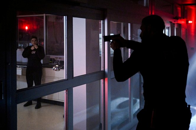 FBI: Special Crime Unit - Season 4 - Fear Nothing - Photos - Missy Peregrym