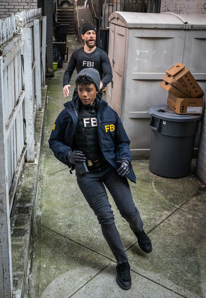 FBI: Special Crime Unit - Under Pressure - Photos - Katherine Renee Kane, Zeeko Zaki