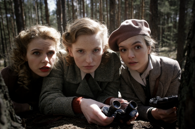 War Girls - Episode 4 - Photos - Vanessa Aleksander, Karolina Rzepa, Maja Szopa