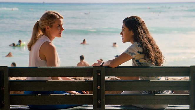 NCIS: Hawai'i - Season 2 - Blind Curves - De la película - Tori Anderson, Yasmine Al-Bustami